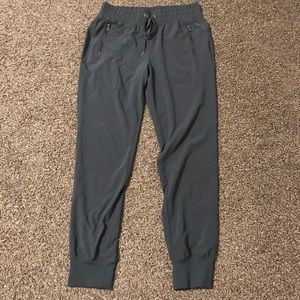 GapFit Jogger Pants